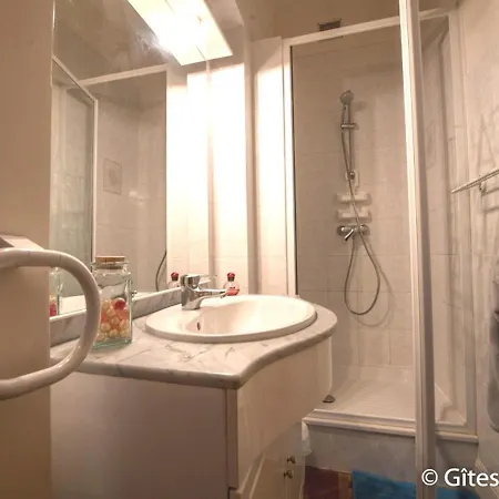 Chambon-sur-lac, 4 Pieces, 6 Personnes - Fr-1-630-238 Feriehus